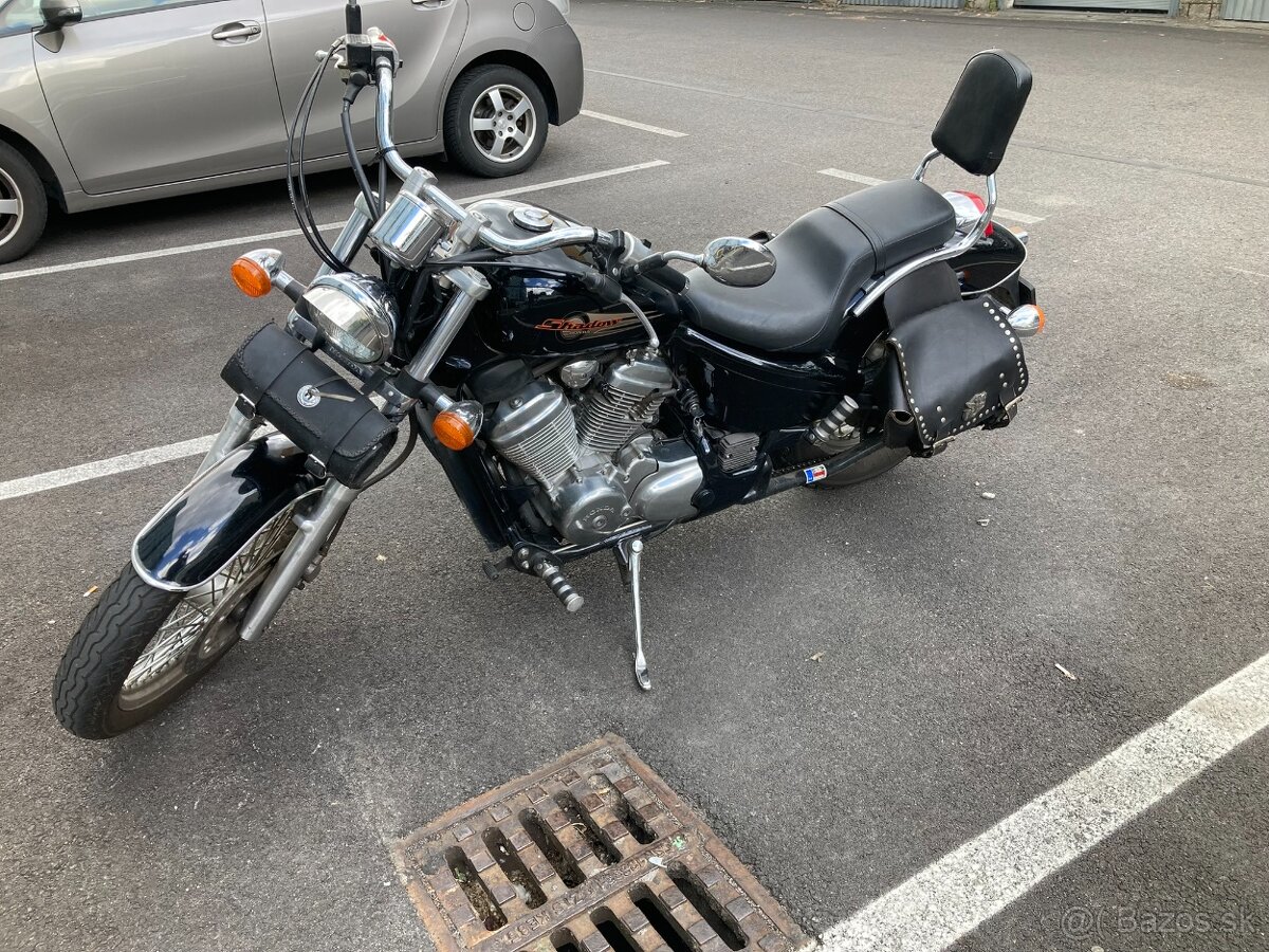 Honda Shadow VT600C - 3