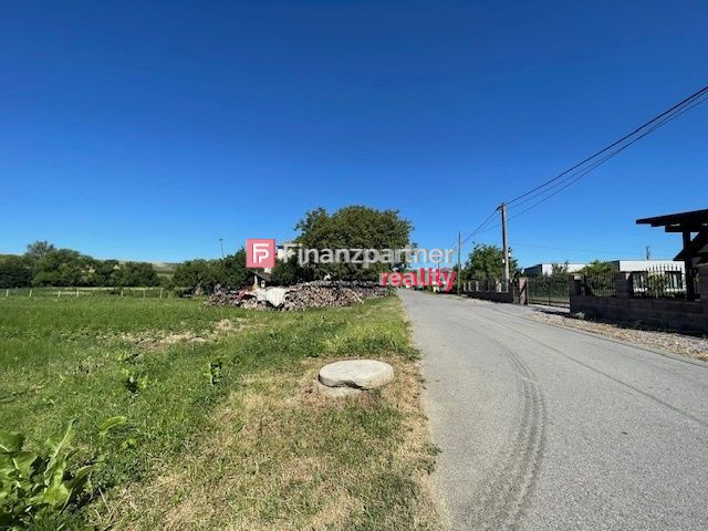 Vynikajúci veľký stav. pozemok-Svinia. IS áno (F632-14-ANM) - 3