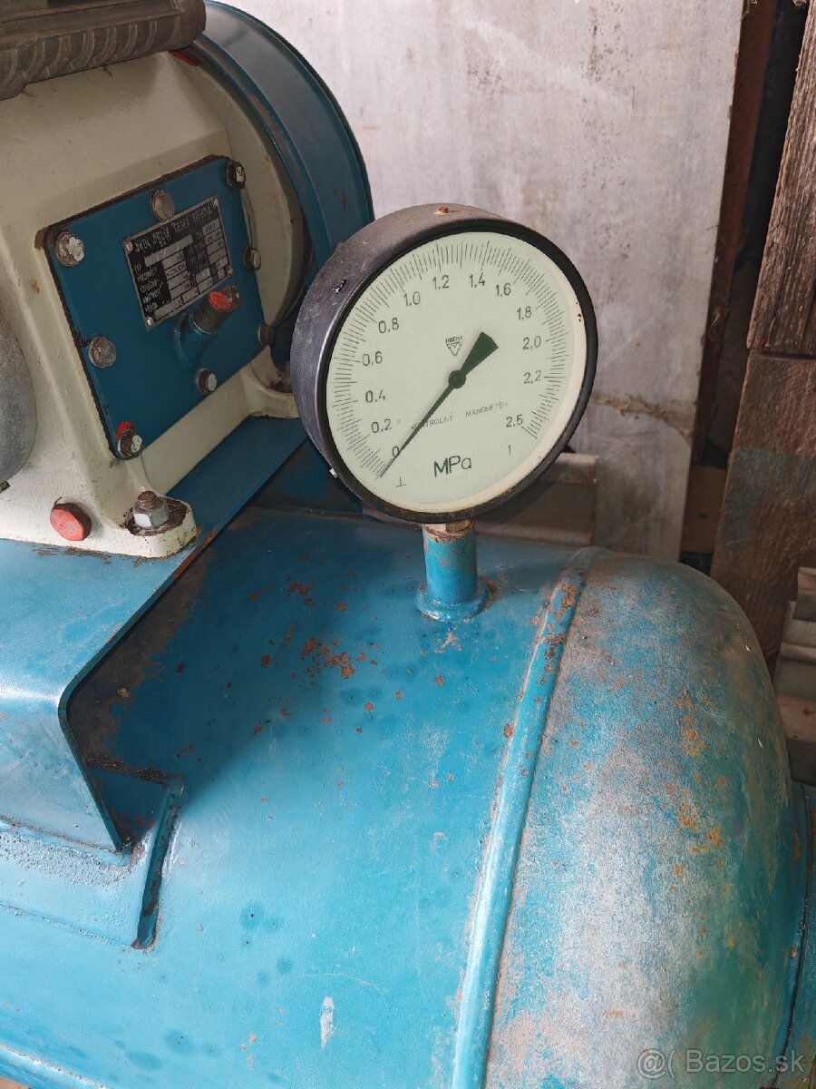 Predám kompresor Orlík - 3