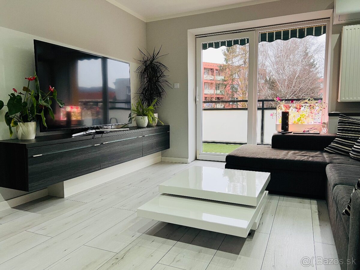 Predám kompletne zariadený 3 izbový byt v centre mesta - 3