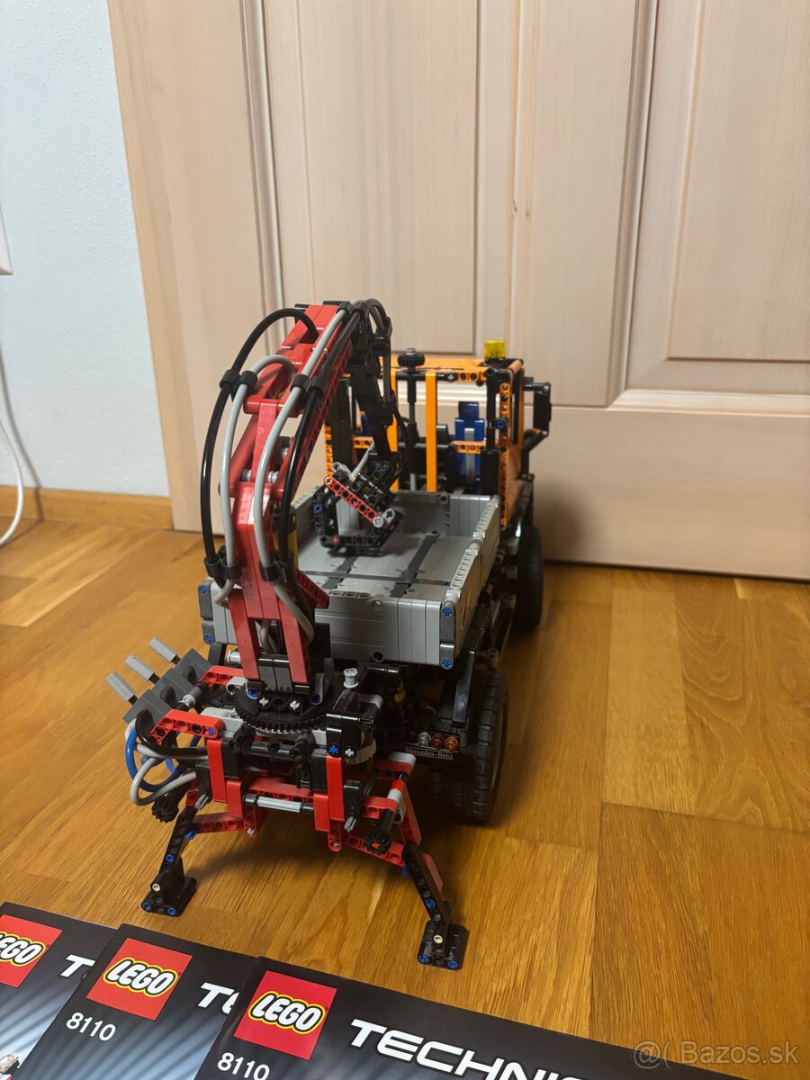 Lego 8110 - Unimog U 400 - 3