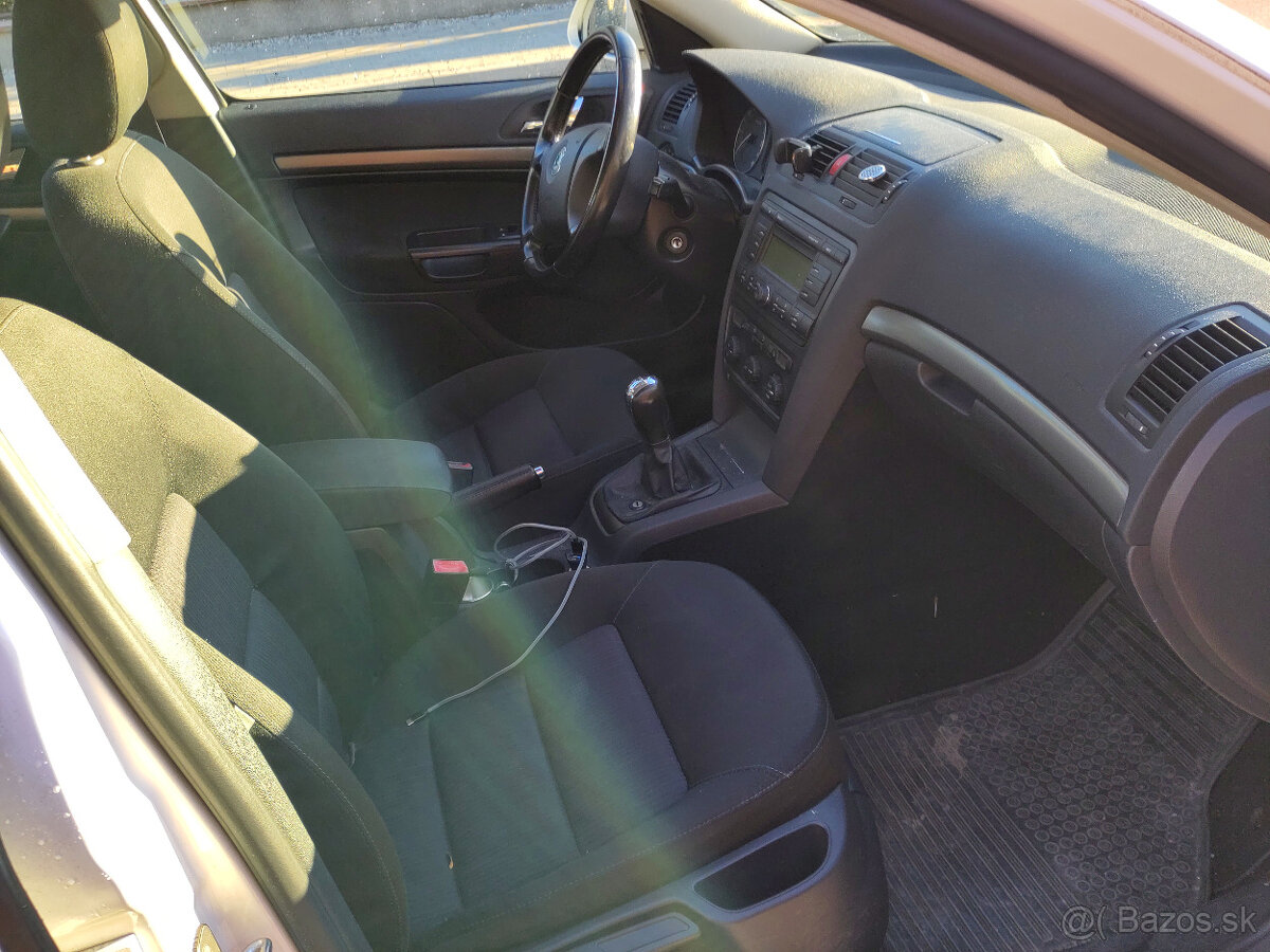 Octavia Mk2 1.9 TDi - 3