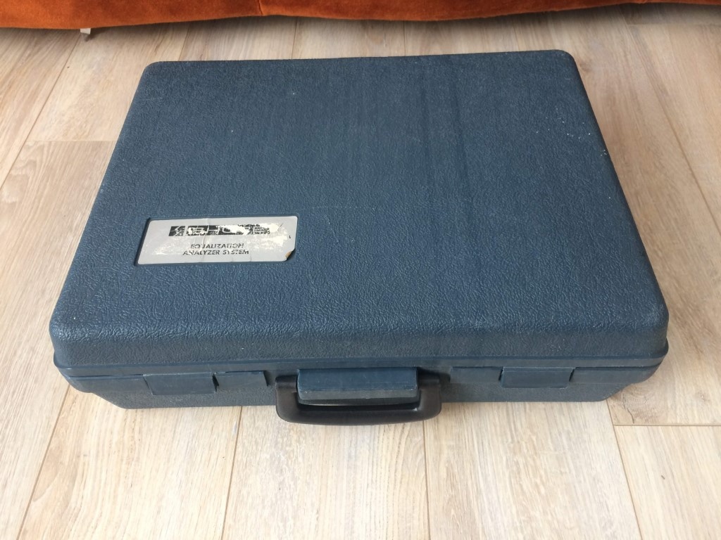 Predám Shure equalization analyser M615AS - 3