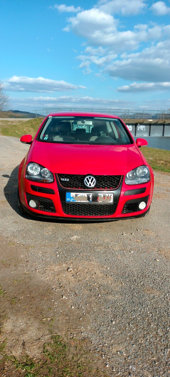 Golf V 215000km nová STK - 3