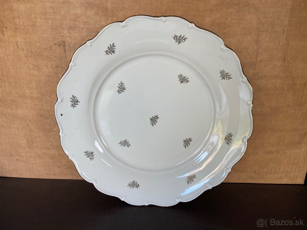 Predám časť porcelánového servisu - 3