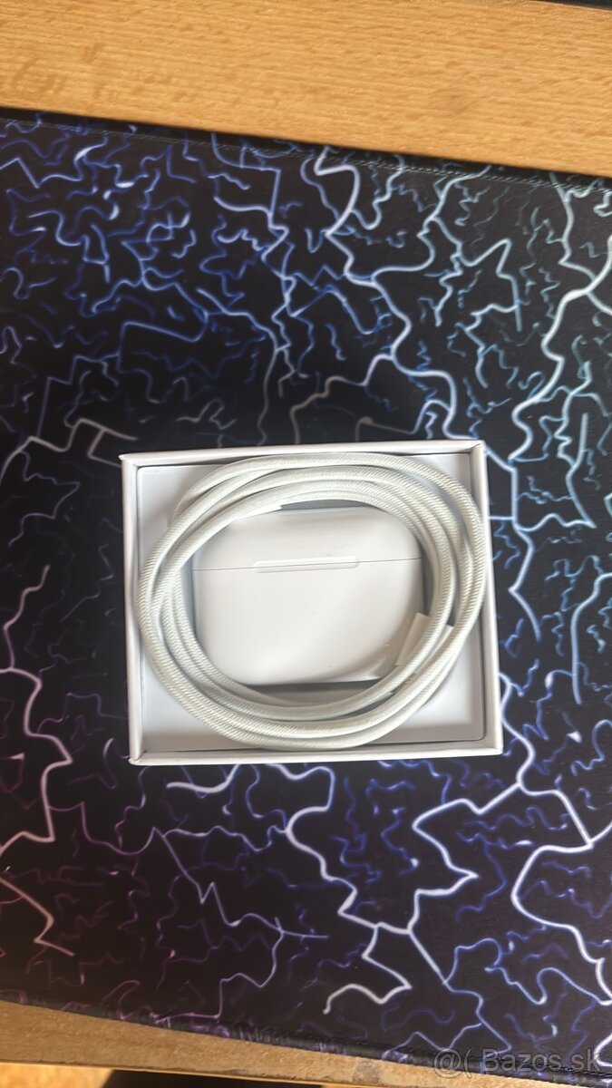 Apple AirPods Pro 3. Generácia - 3