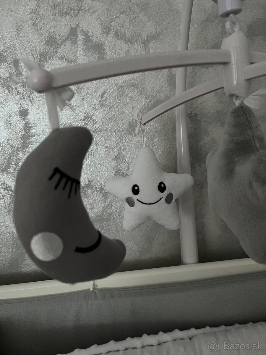 Kolotoč na postieľku - 3