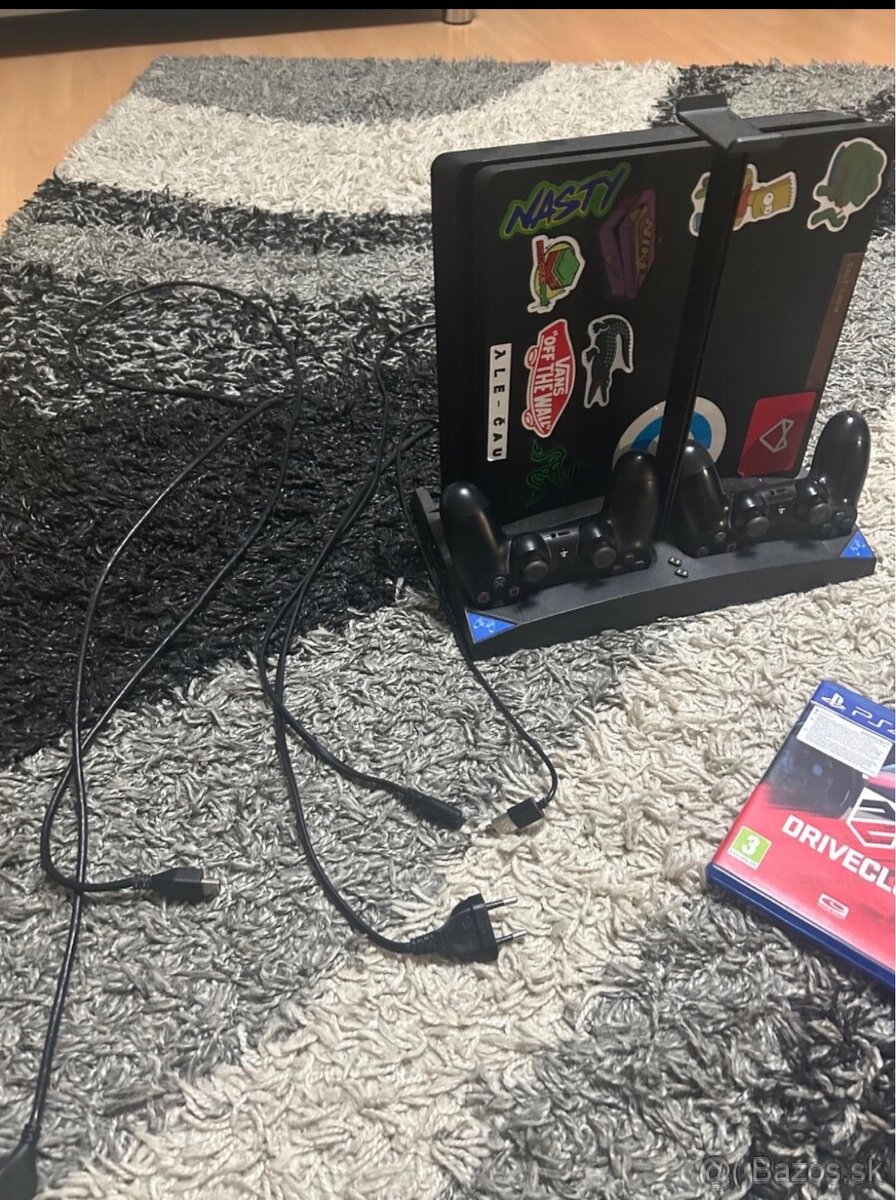 Playstation 4 (ps4) - 3