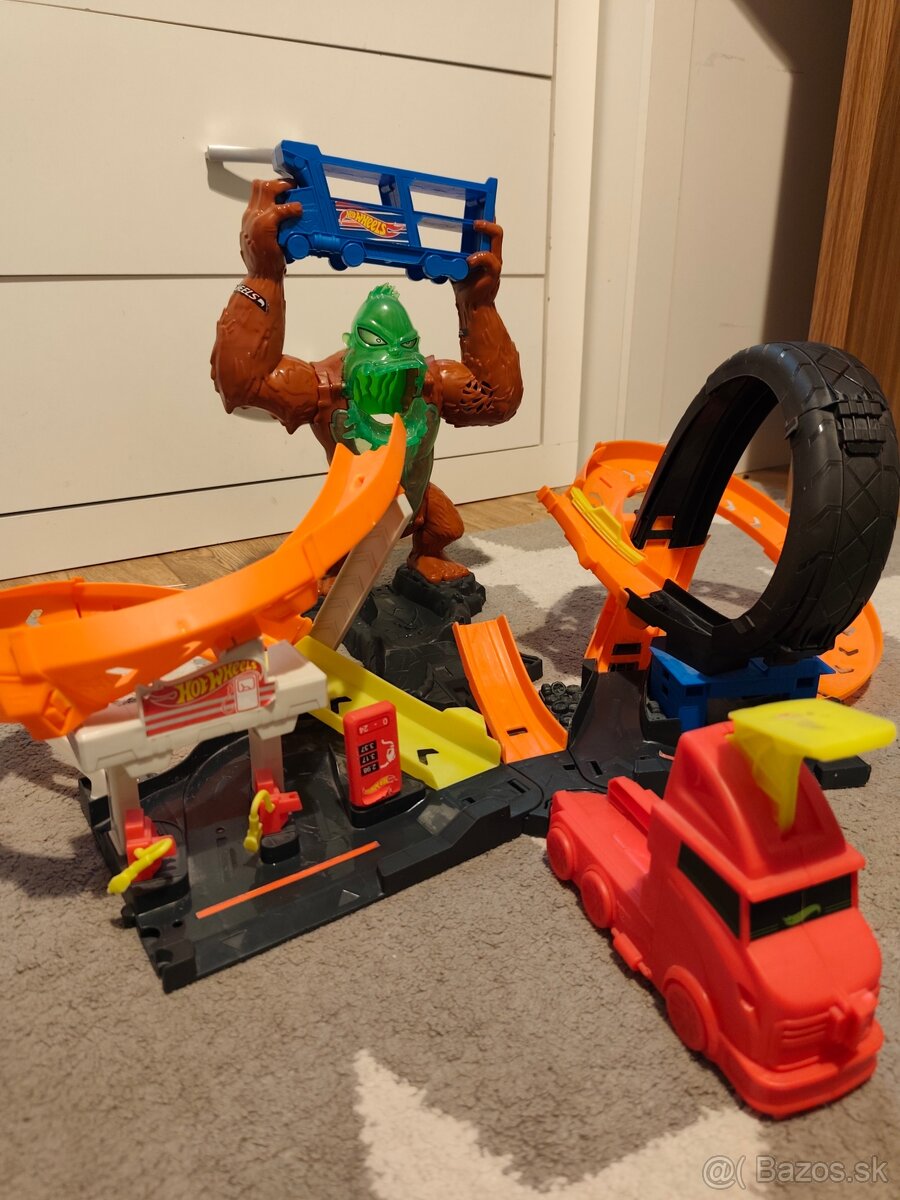 Hot wheels dráha king kong - 3