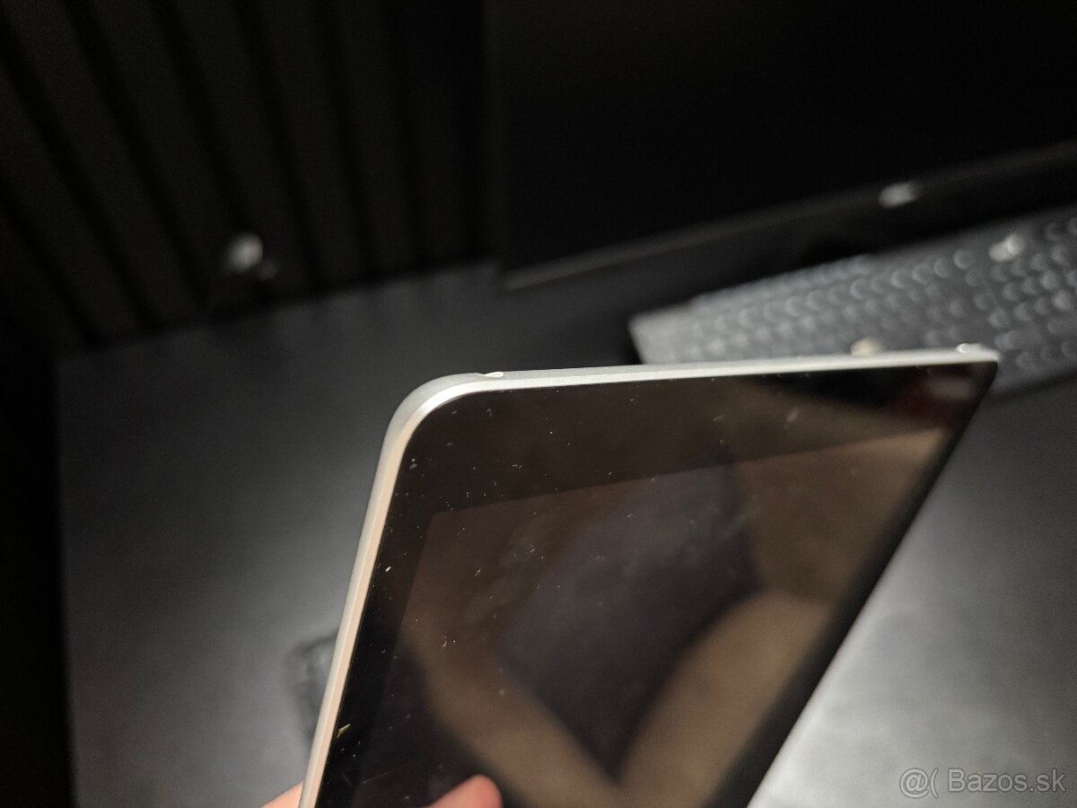 iPad 10.2 64 GB WiFi Strieborný 2021 - 3