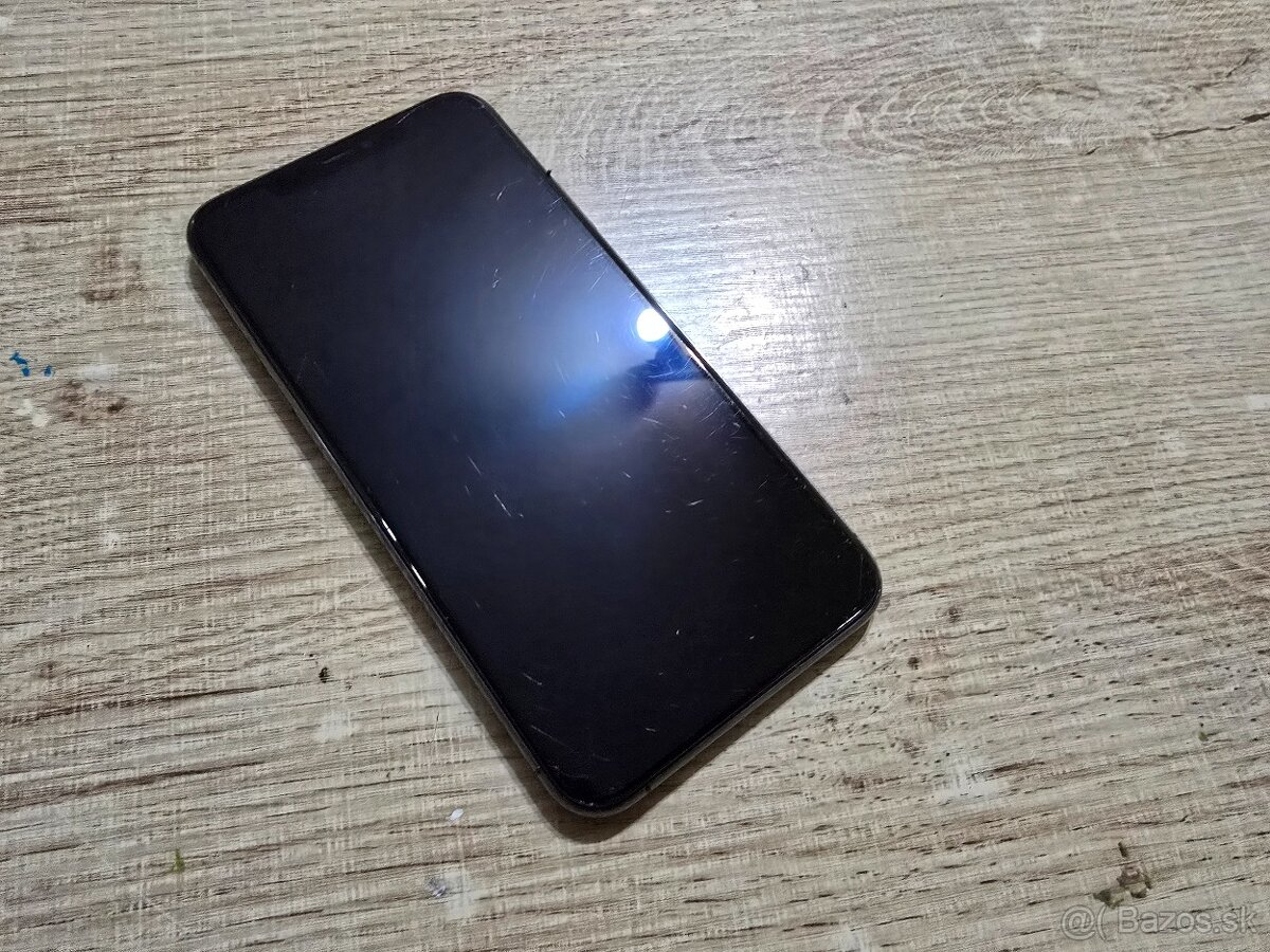 Iphone 11 pro max 256gb plnefunkcny bateria ma 86 percentne - 3