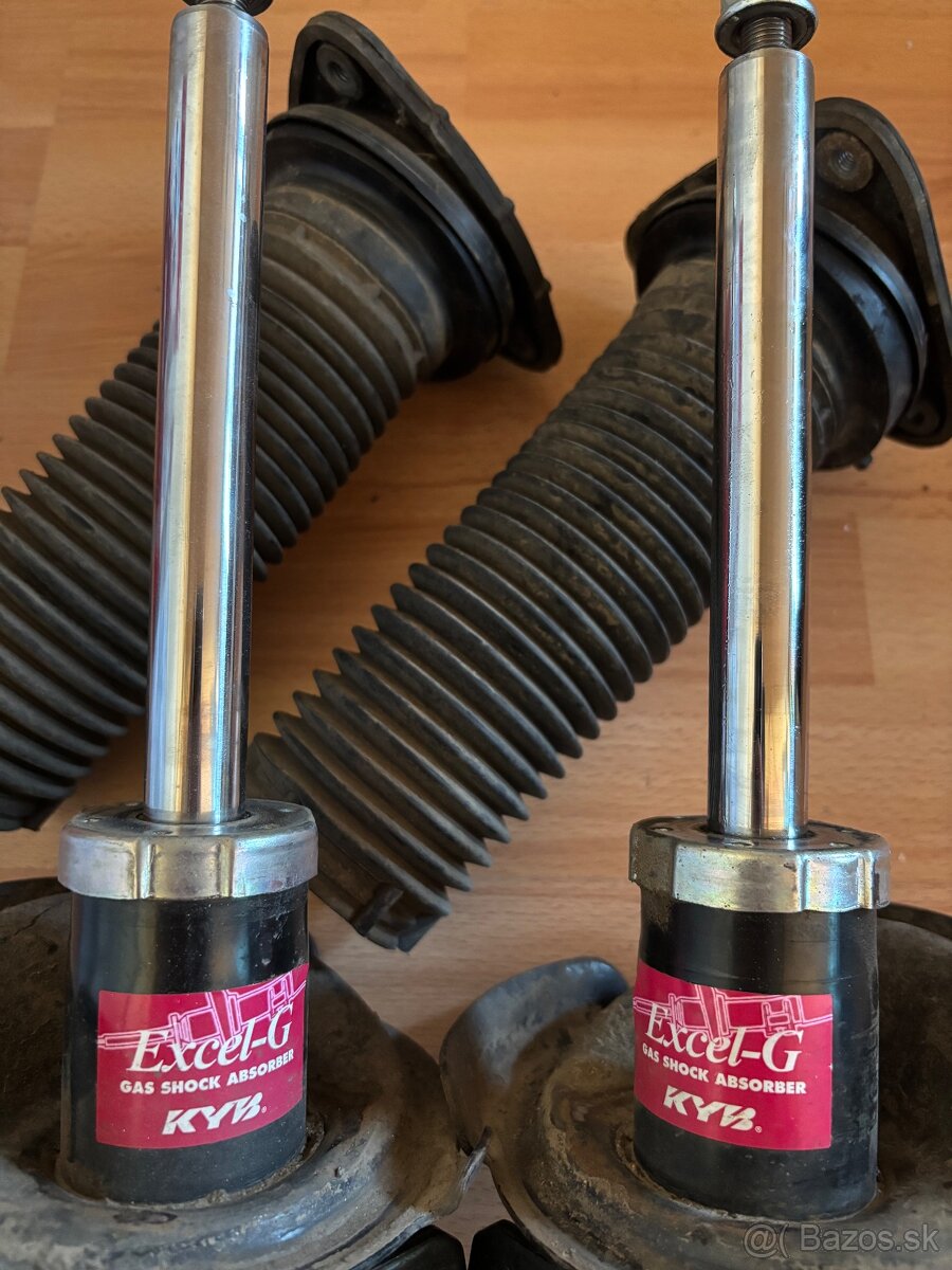 Ford Focus II - Predné tlmiče KYB - 3