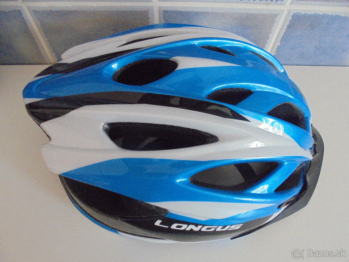 KOLIESKOVÉ KORČULE + PRILBA - 3