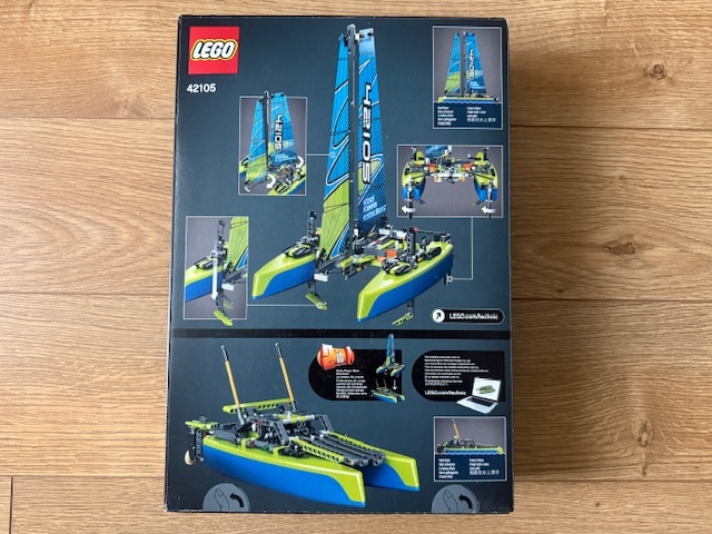 Predám LEGO Technic 42105 Katamarán - 3