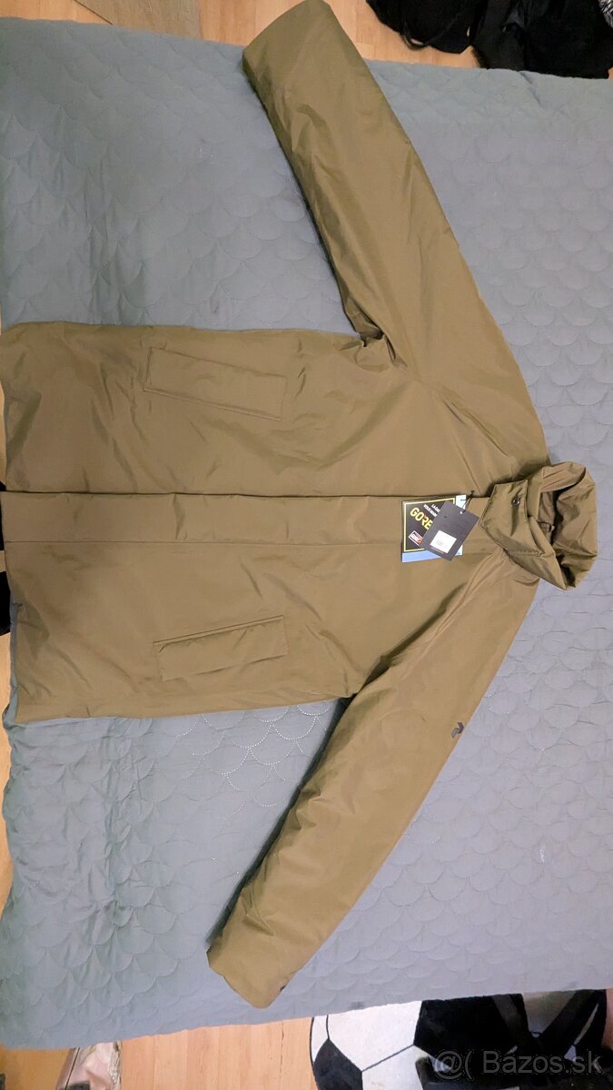 Predám pánsku bundu Peak Performance M Gore-Tex - 3