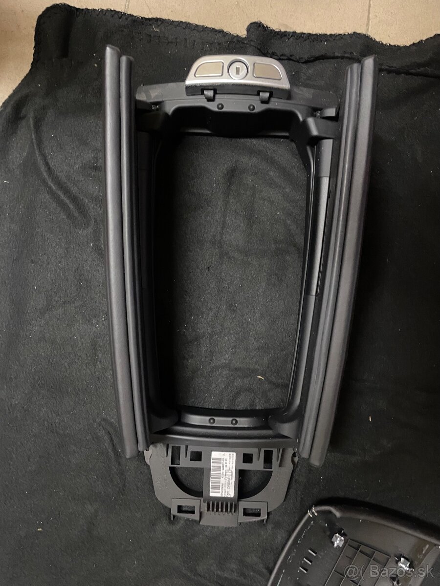 BMW 6 náhradné diely interiér - 3
