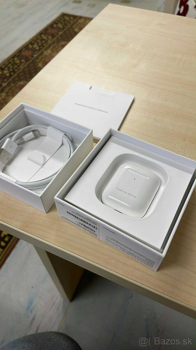 Apple Airpods 2 bezdrátové nabíjanie - 3