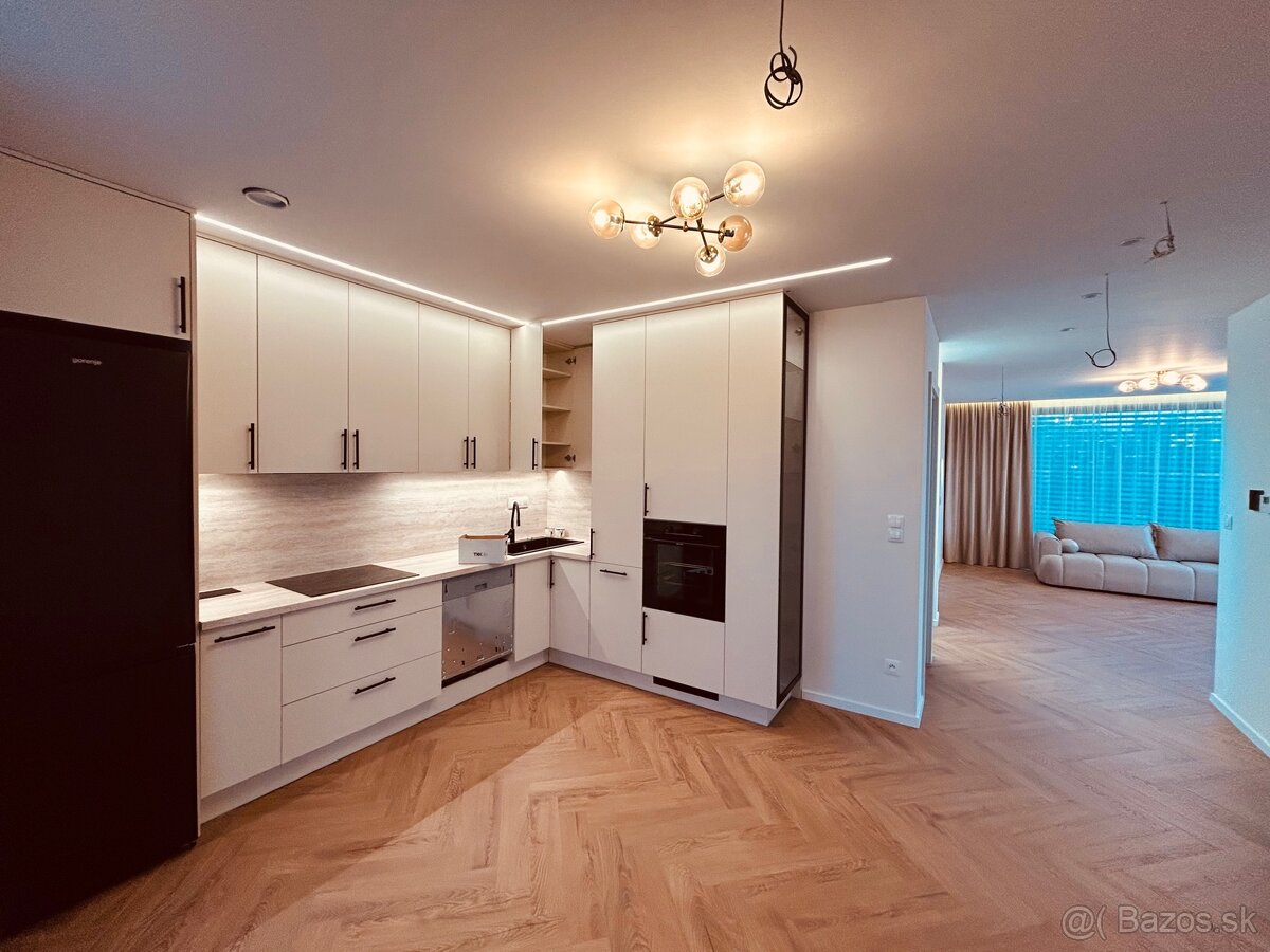 Rodinný dom na predaj Štúrovo - 3