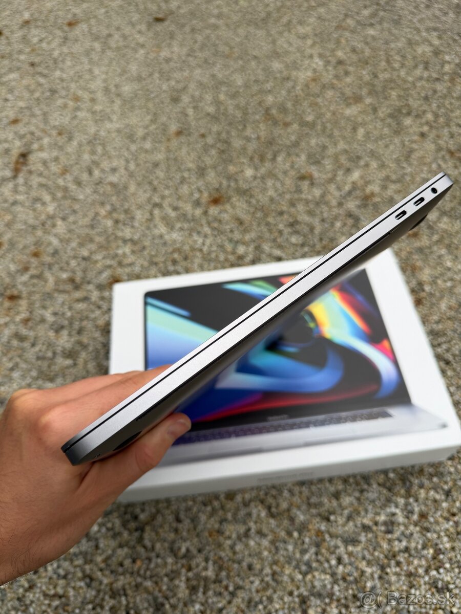CTO MacBook Pro 16 2019 CZ - 3