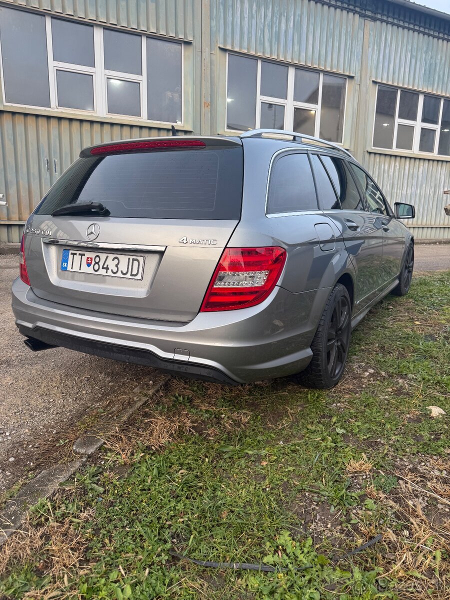 Mercedes C250 4Matic - 3