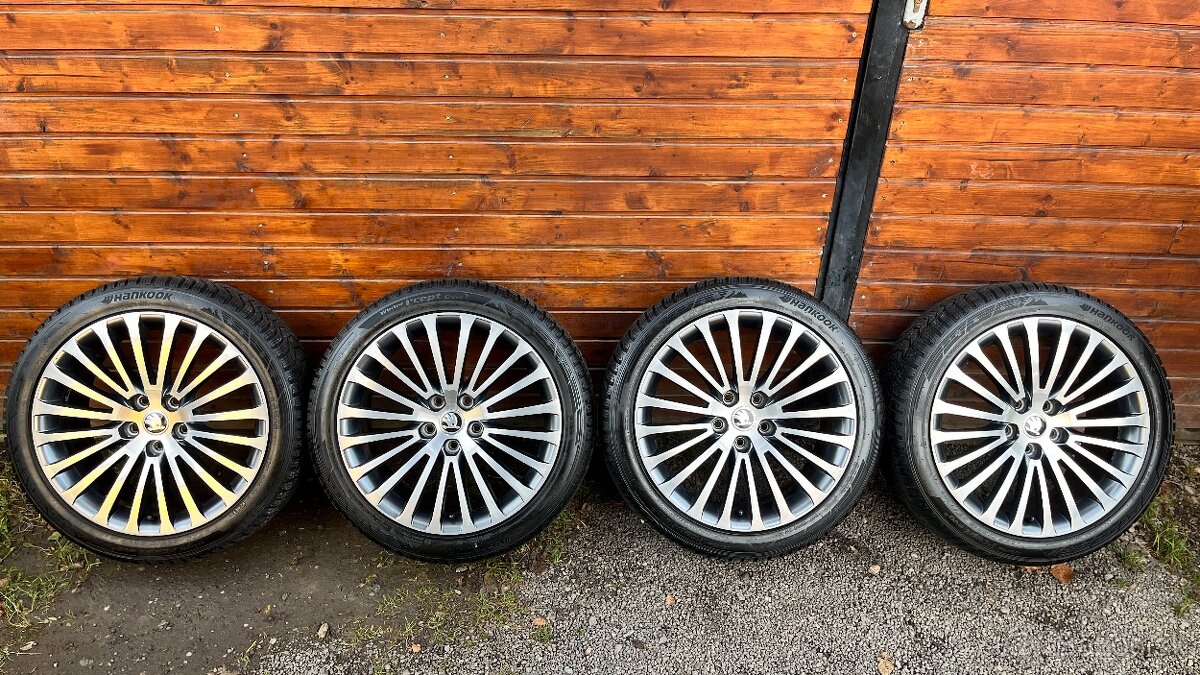 Zimná sada 5x112 r18 skoda Octavia 4 - 3