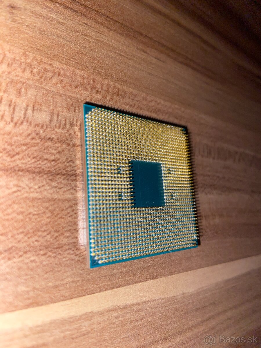AMD Ryzen 7 5800X - 3