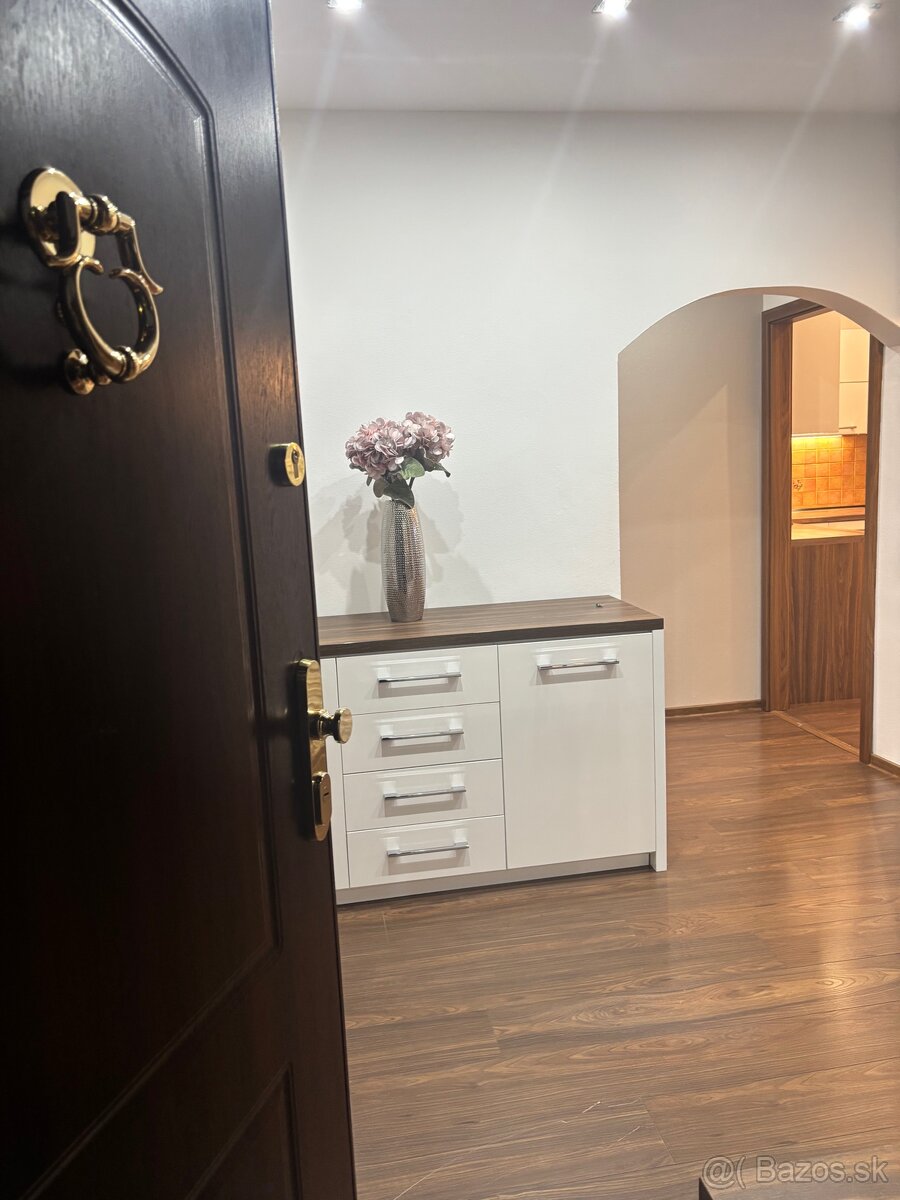 3-izbový byt v Banskej Štiavnici - 3