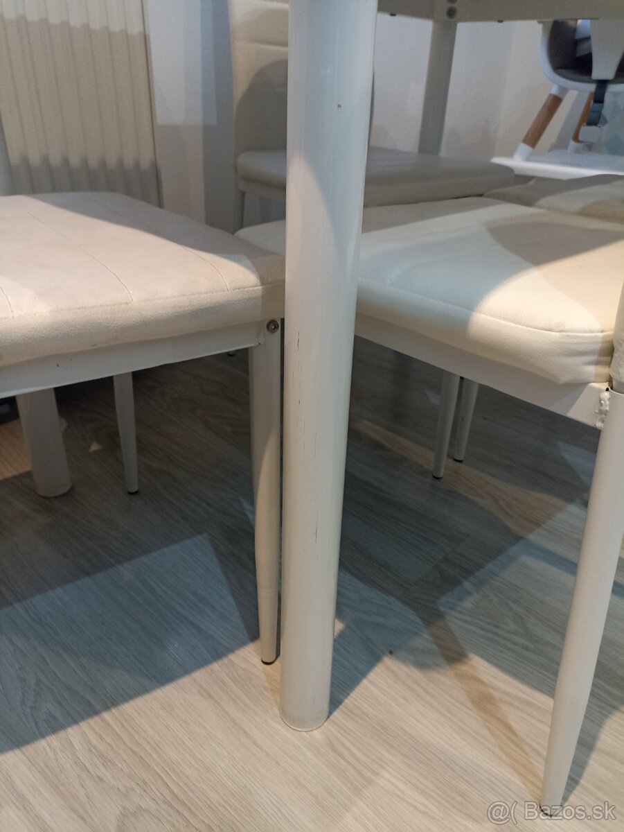 Jedálenský stôl - 3