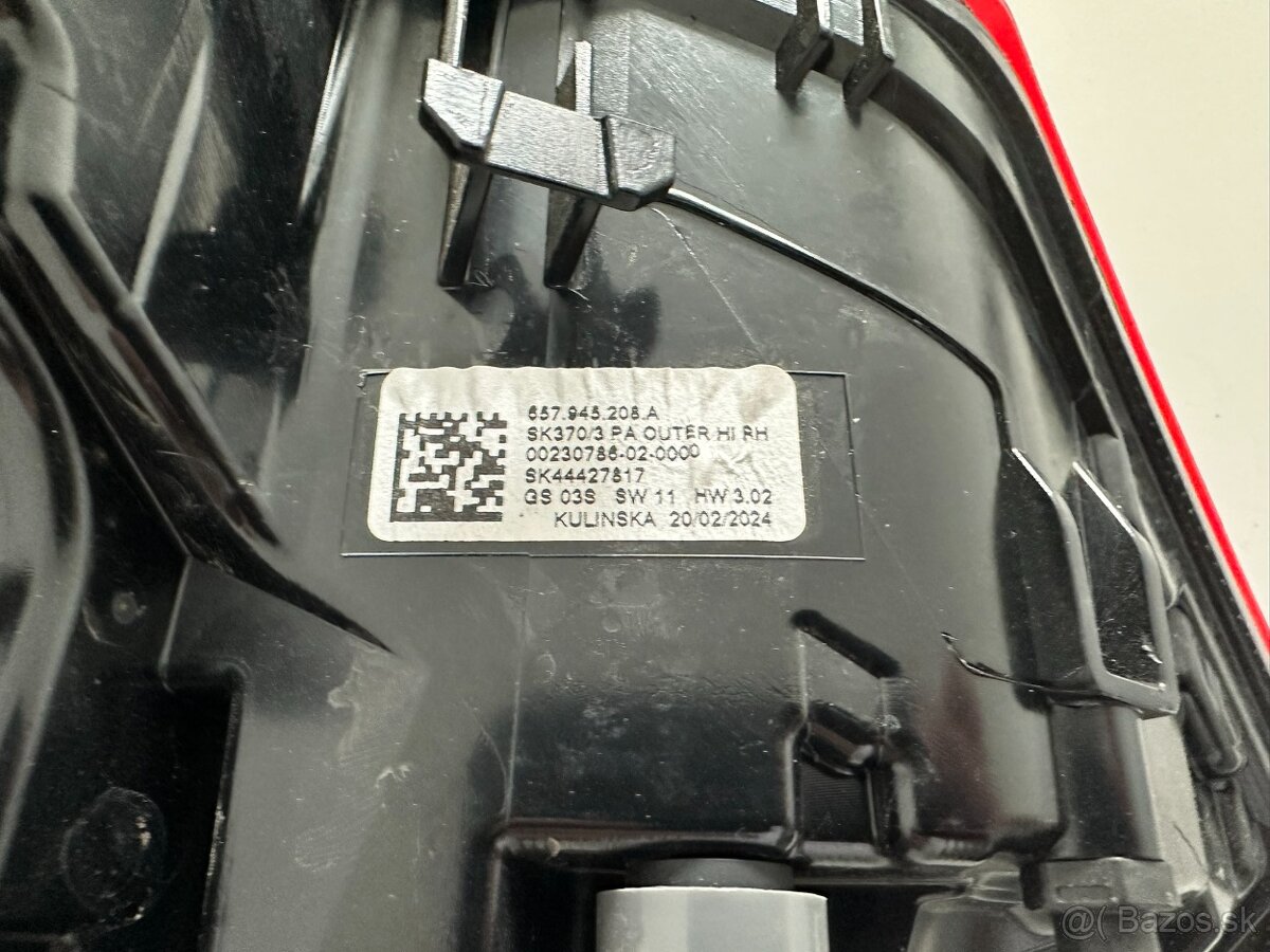 Originál Škoda Kamiq zadné svetlo pravé - 3