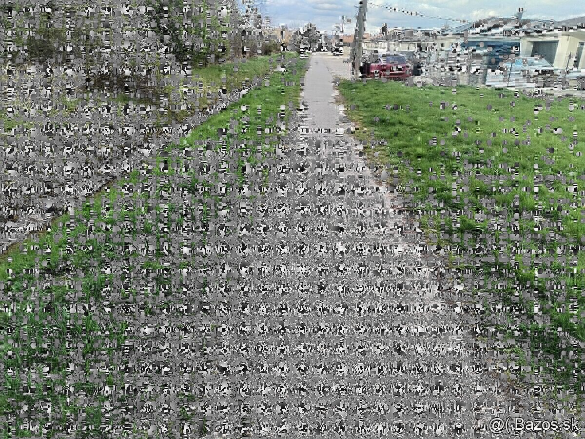 Pozemok SLAZANY/ RK NEVOLAŤ - 3