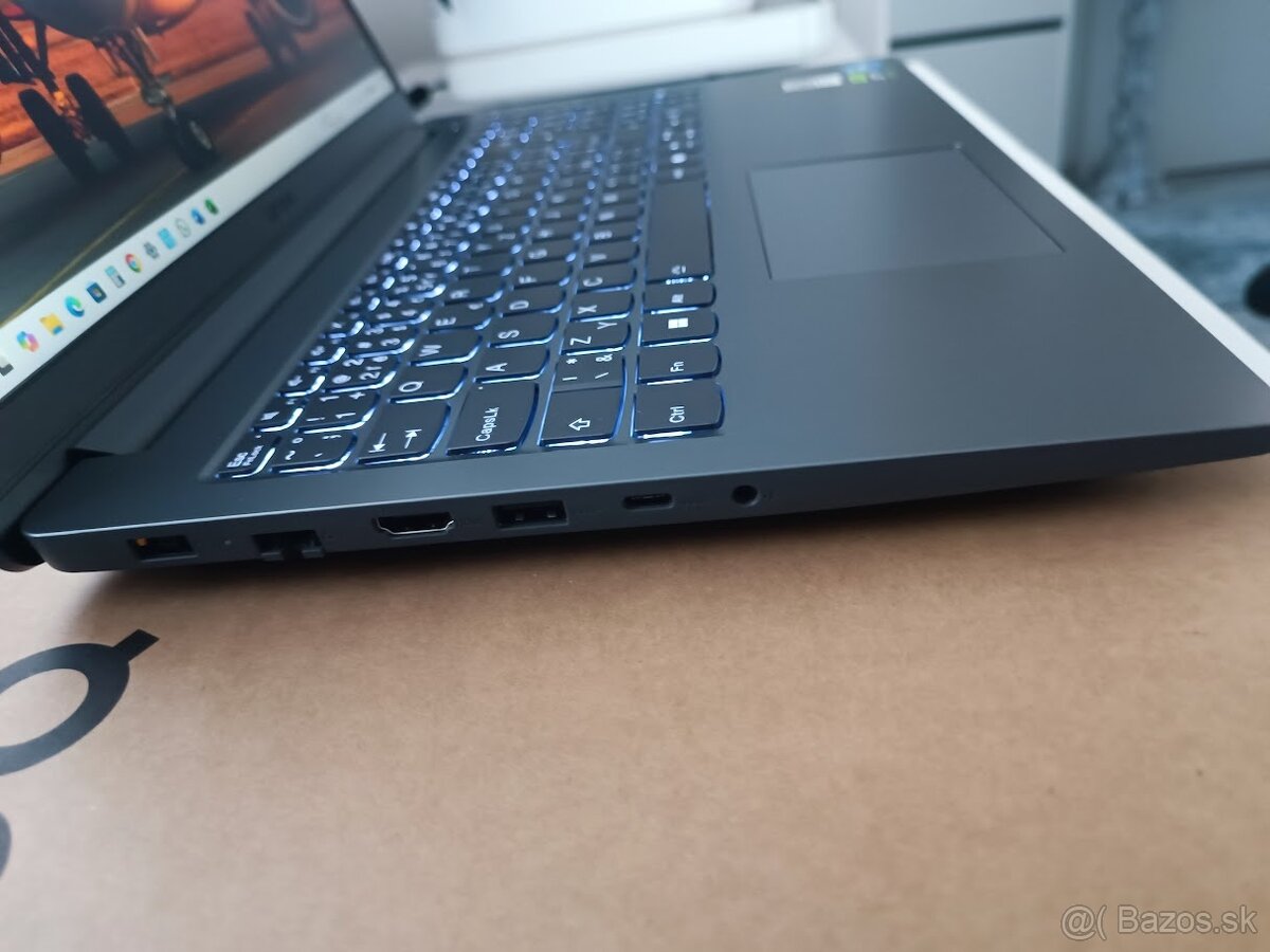 Lenovo LOQ 15 IAX9E-83LK - 3