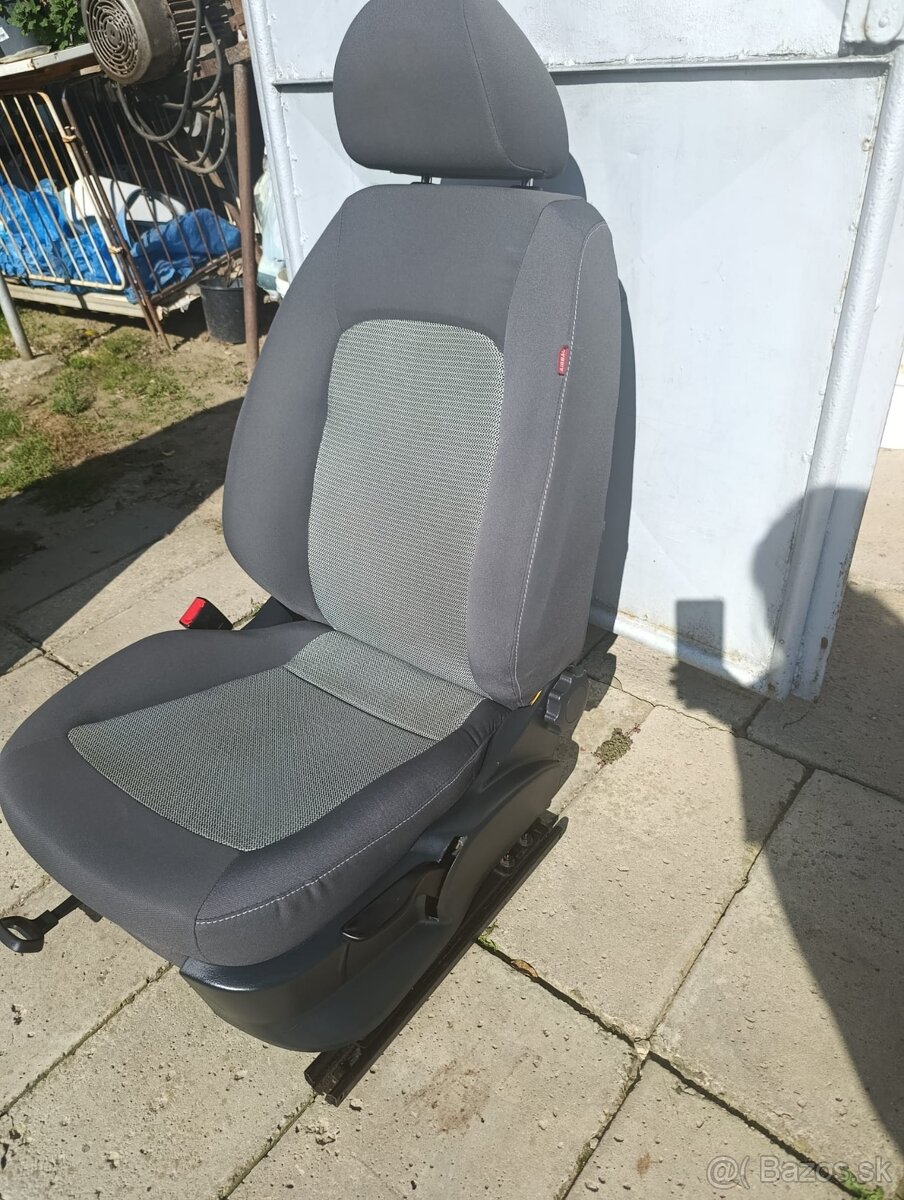 Autosedačka šoférová - 3