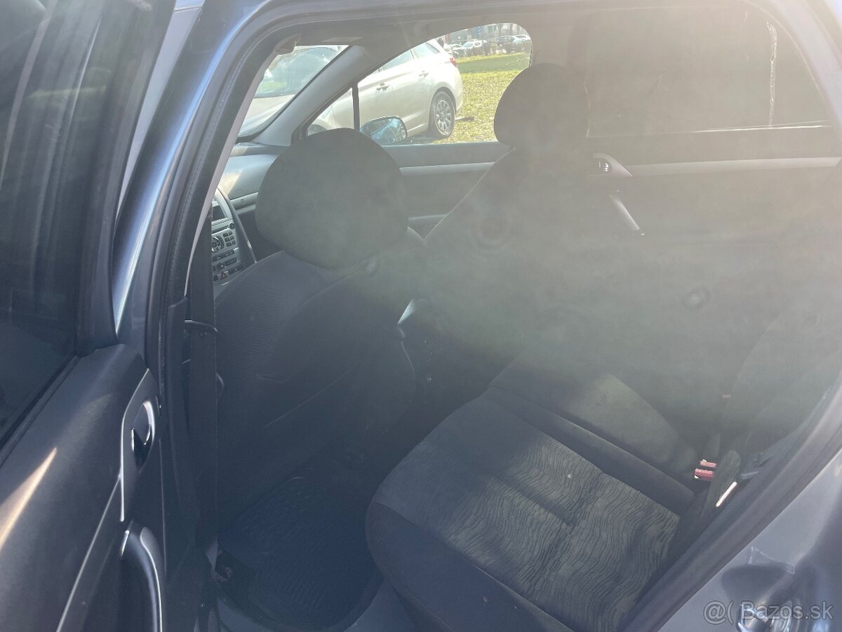 Predám Peugeot 407 - 3