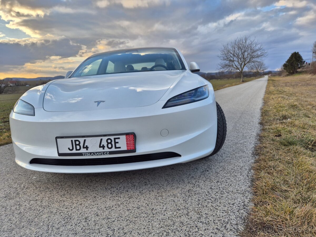Tesla 3 Highland 2024 na prenajom - 3