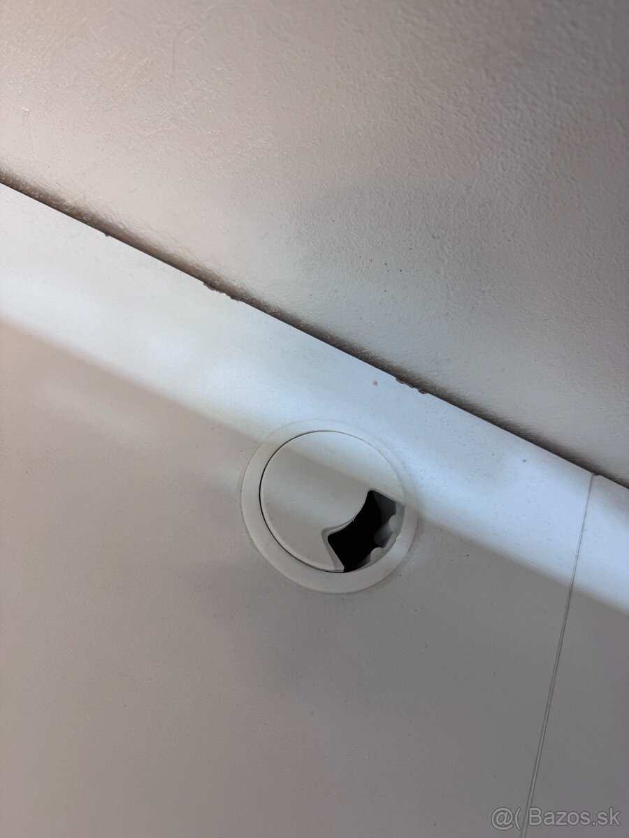 Skrinka pod tv - 3