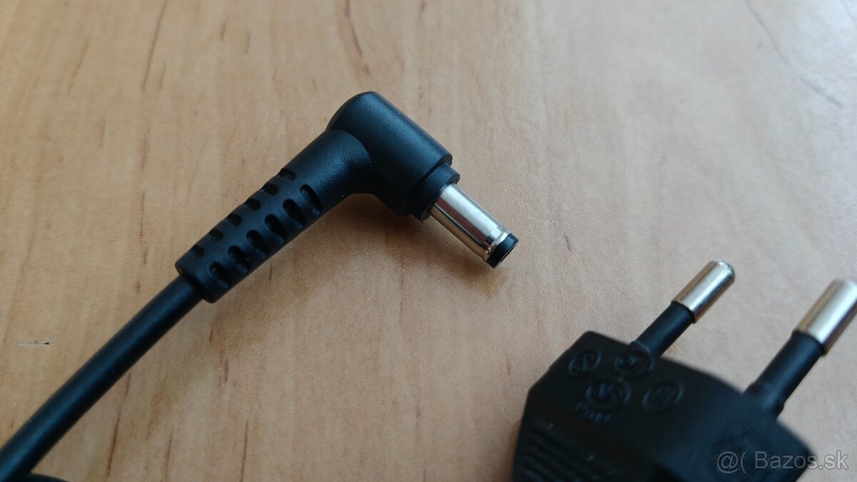 TOSHIBA Satellite nabijacka - 3