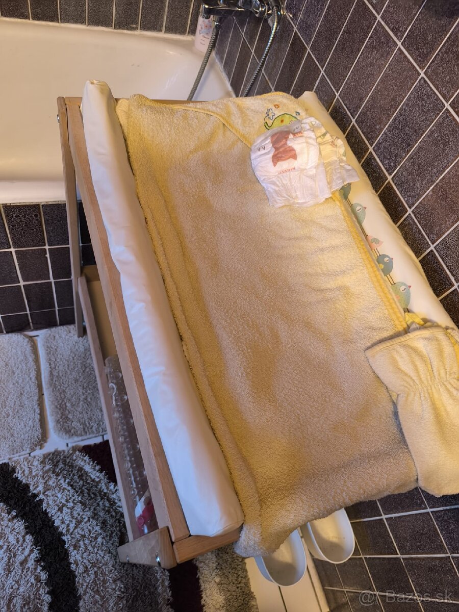 Prebalovaci pult Ikea - 3