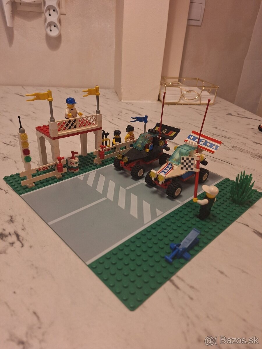 Predám Lego Town sety zo 70,80,90tych rokov - 3