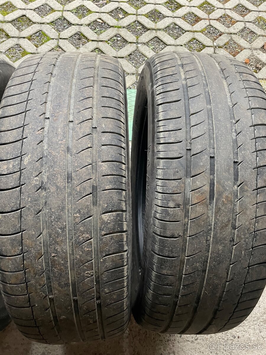 225/60 r18 - 3