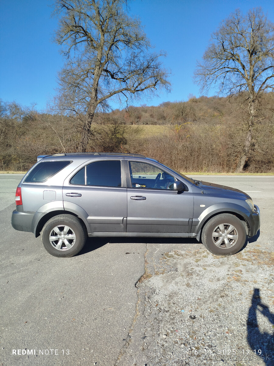 Predám KIA Sorento 2,5 diesel/manual - 3