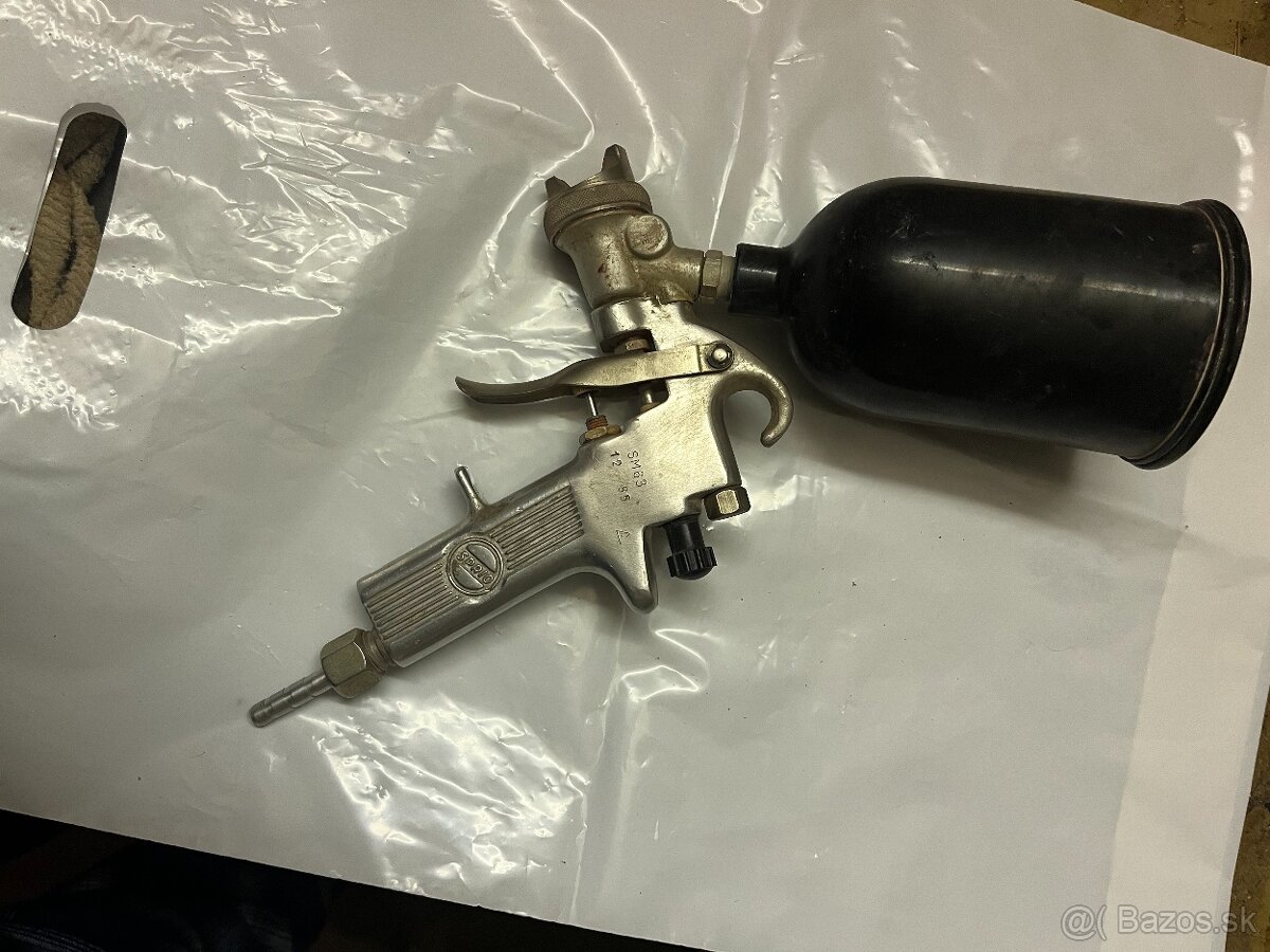 Predám staršiu málo používanú striekaciu pištoľ. - 3