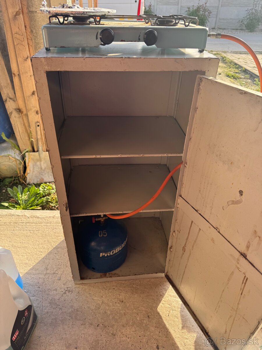 Predám plechovú skrinku - 3