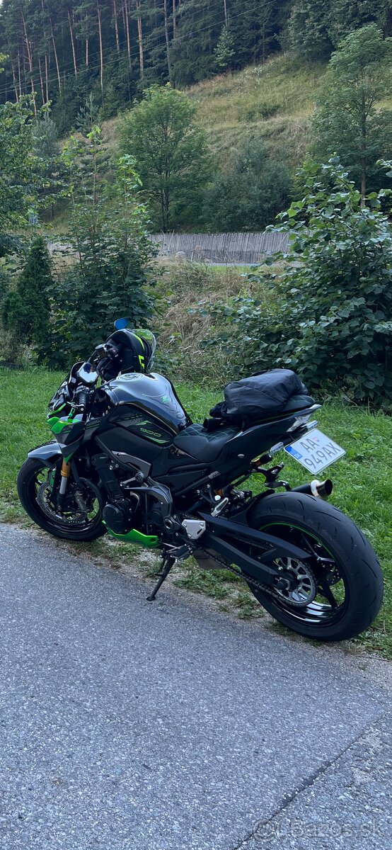Kawasaki Z900 SE - 3