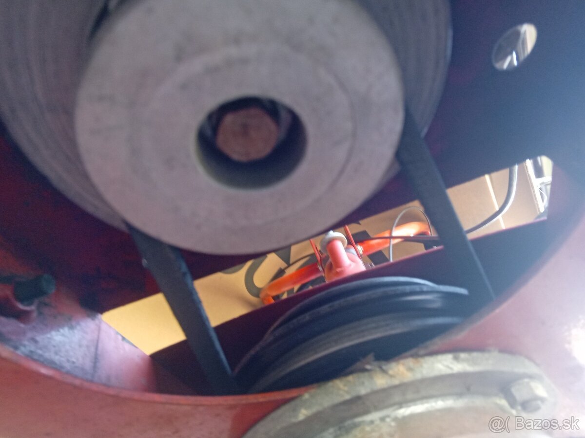 Predám rotavátor Honda - 3