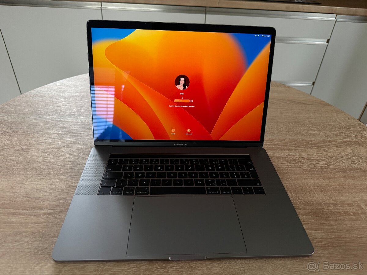 Predám Macbook Pro 15inch 2017 - 3
