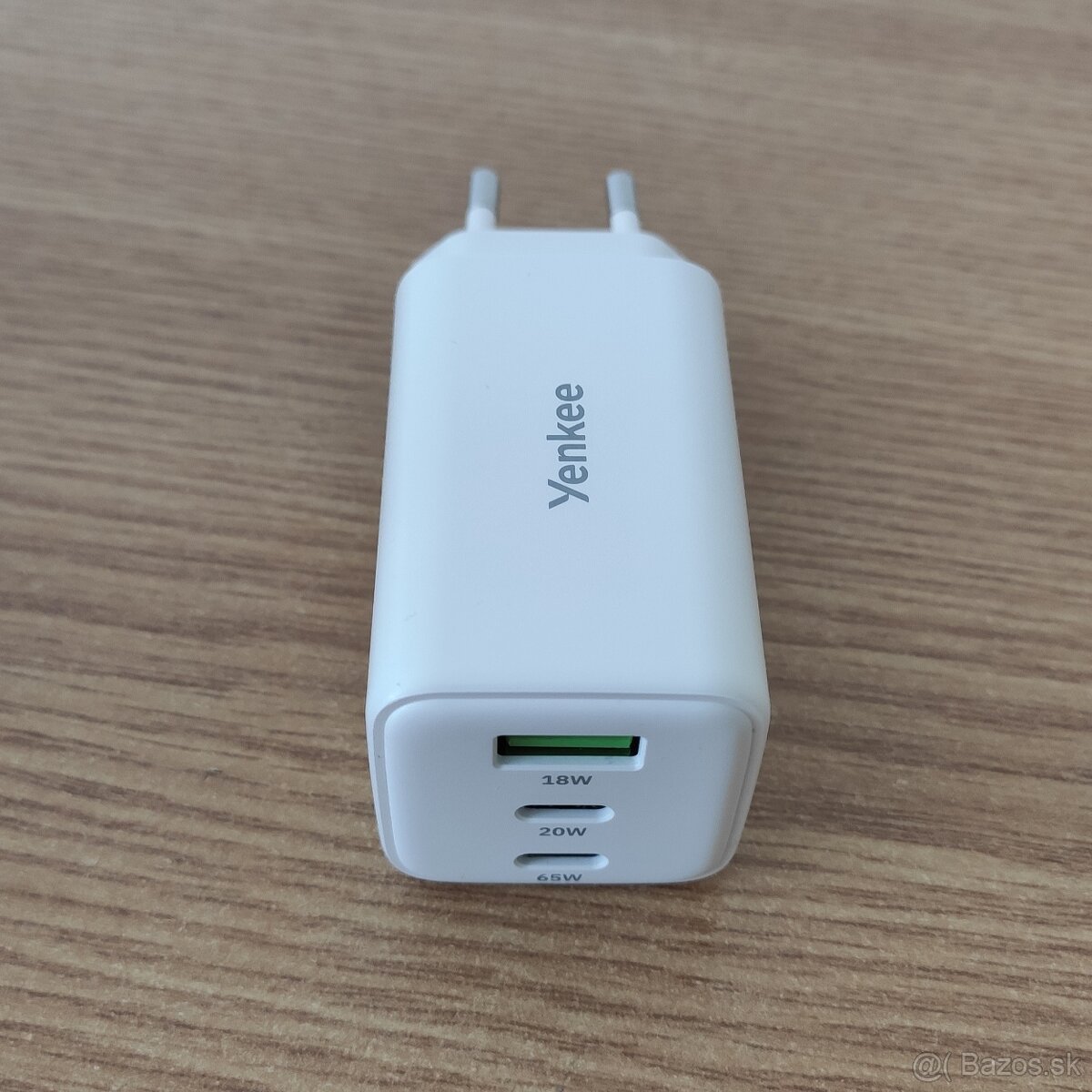 Predám nabíjačku Yenkee 65W - 3