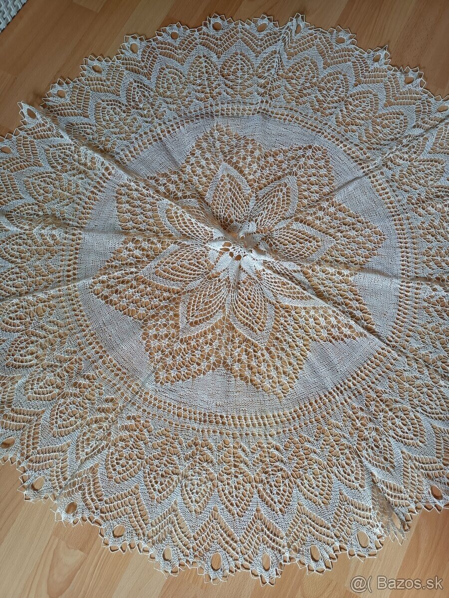 Prvorepublikový hačkovaný obrus - 3