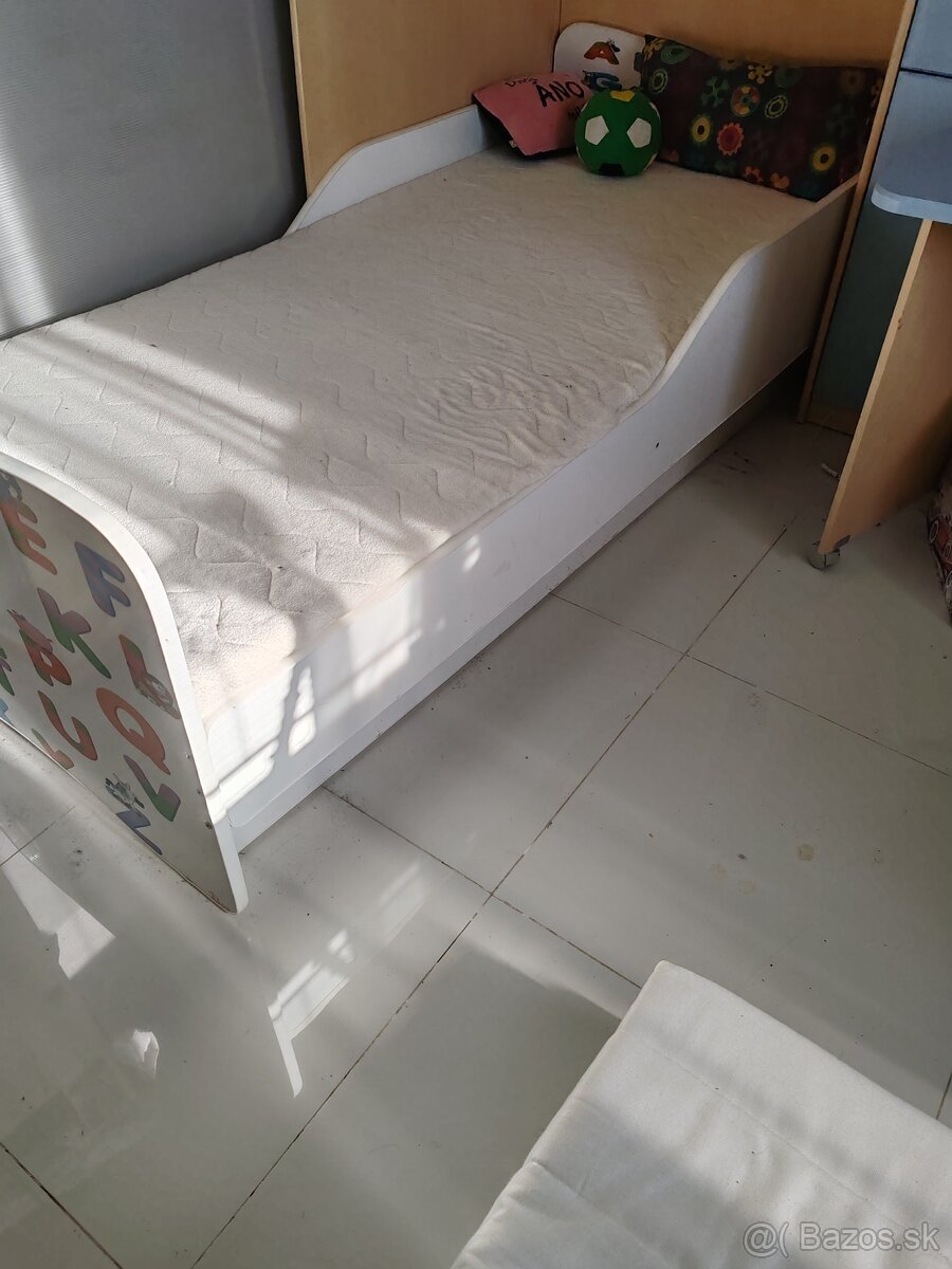 Detská postieľ 90x200 so šuflikom a roštom - 3