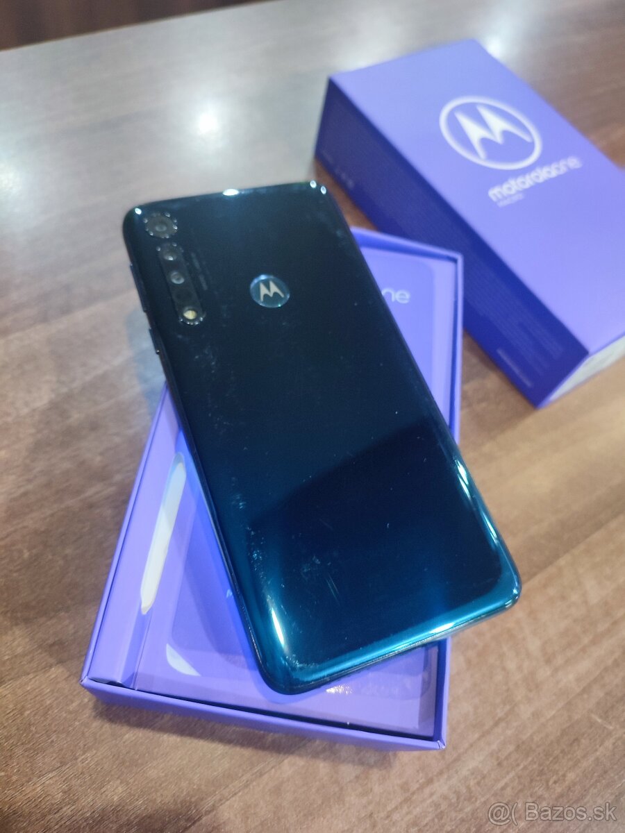 Motorola One Macro 4GB/64GB Dual SIM - 3