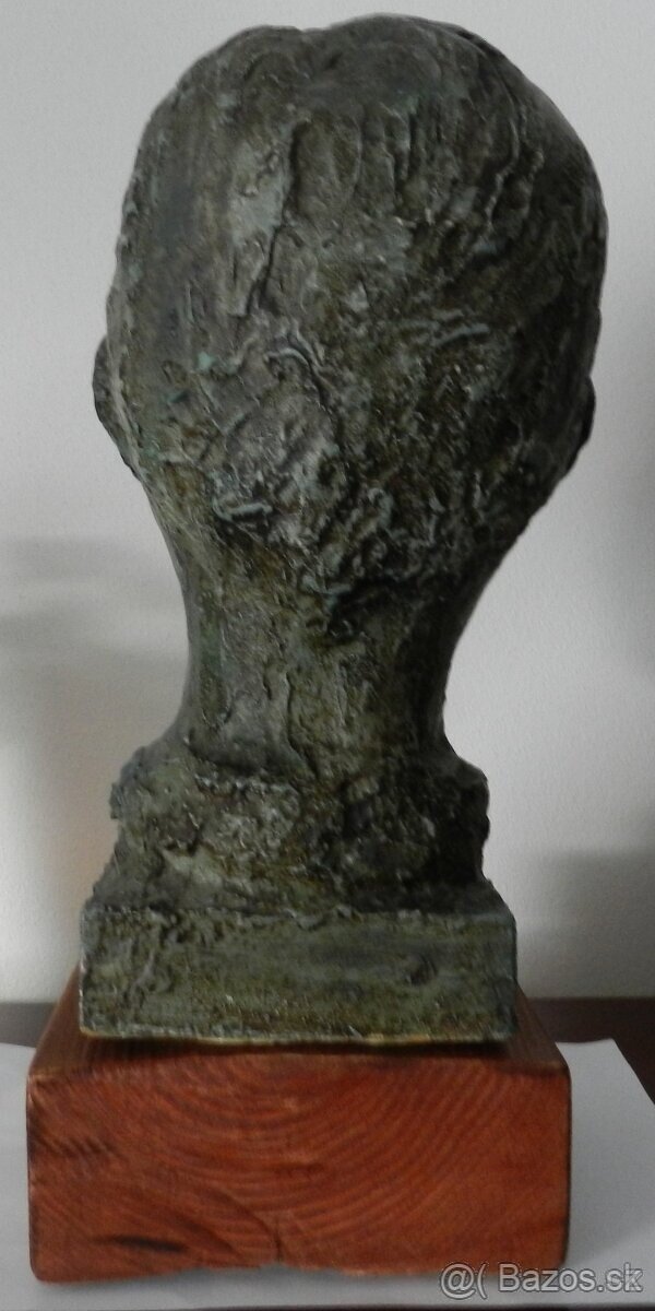 Busta Juraj Čutek - 3